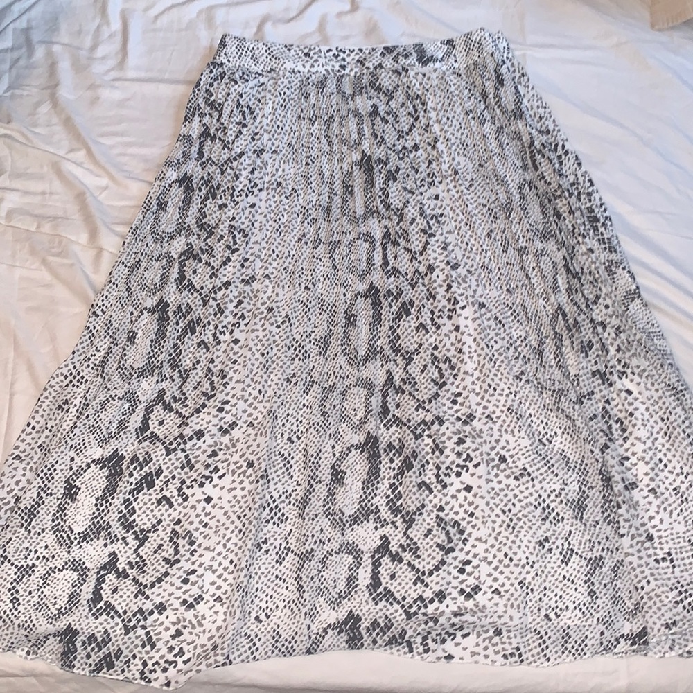 Jcrew snake skin pleated skirt